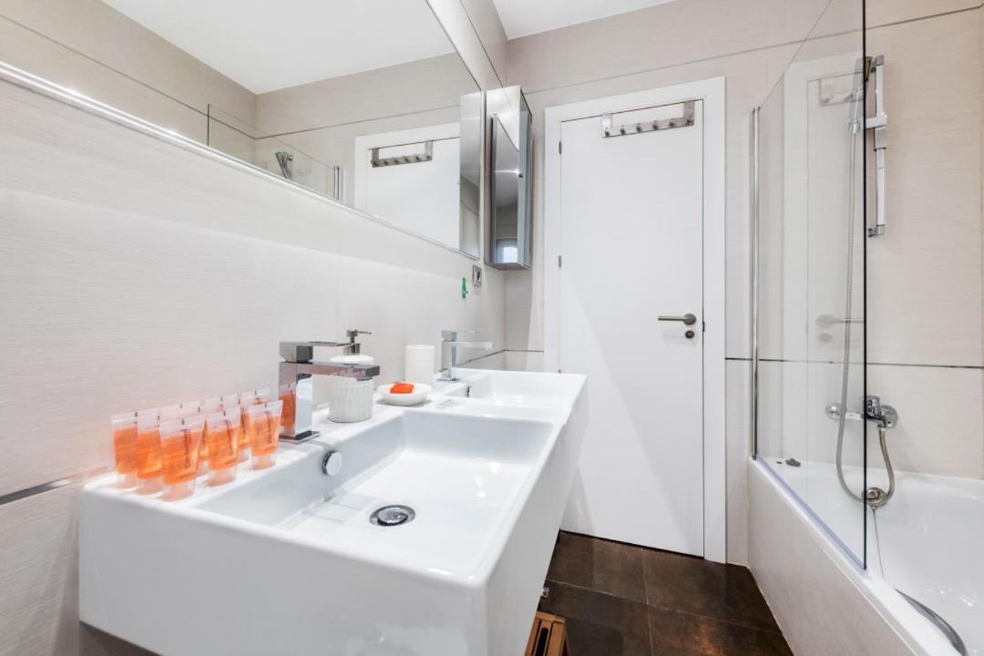 Mintystay - Granada 41 Madrid Bagian luar foto